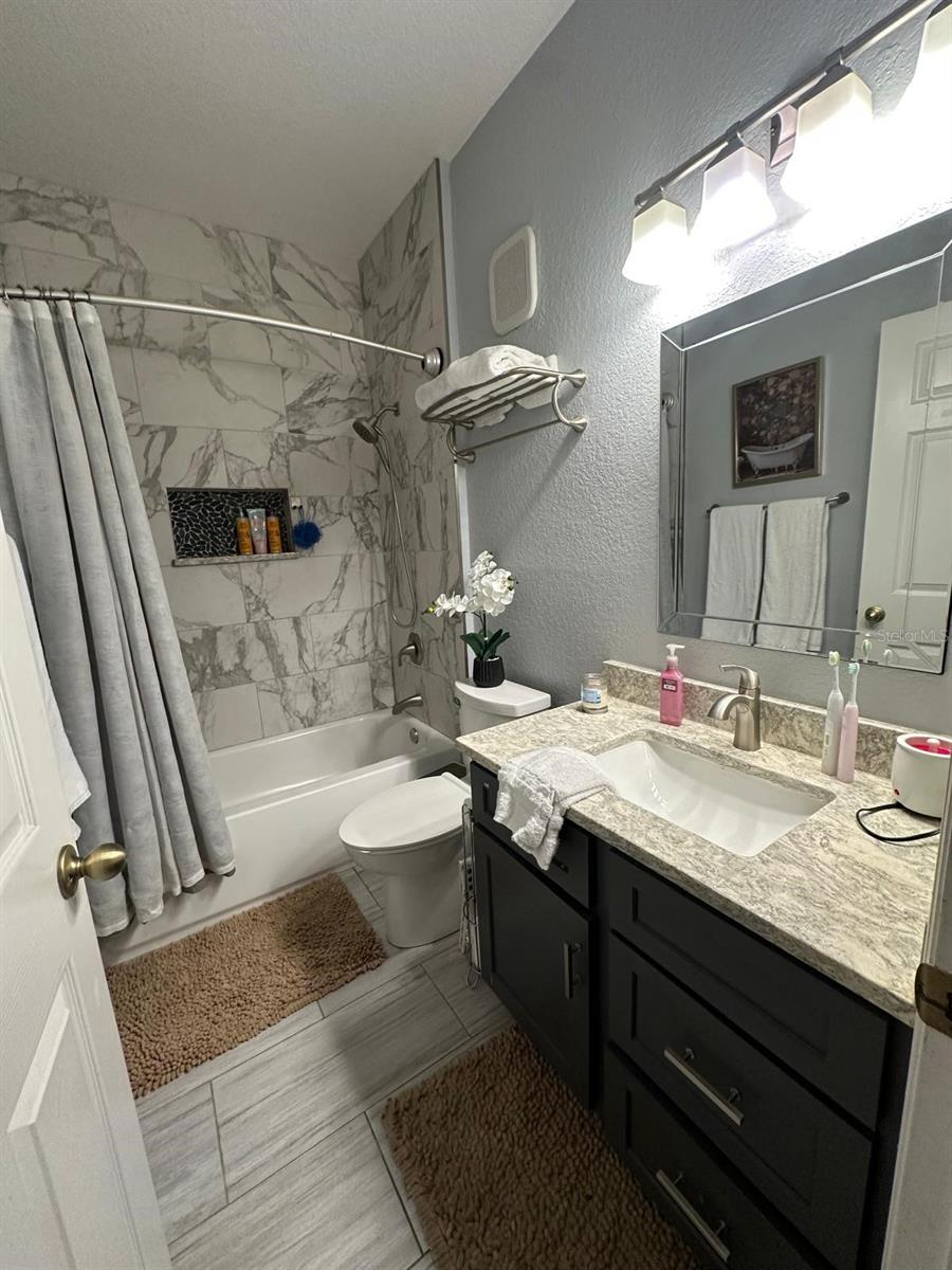 Image 10 of 17 For 875 Grand Regency Point 203