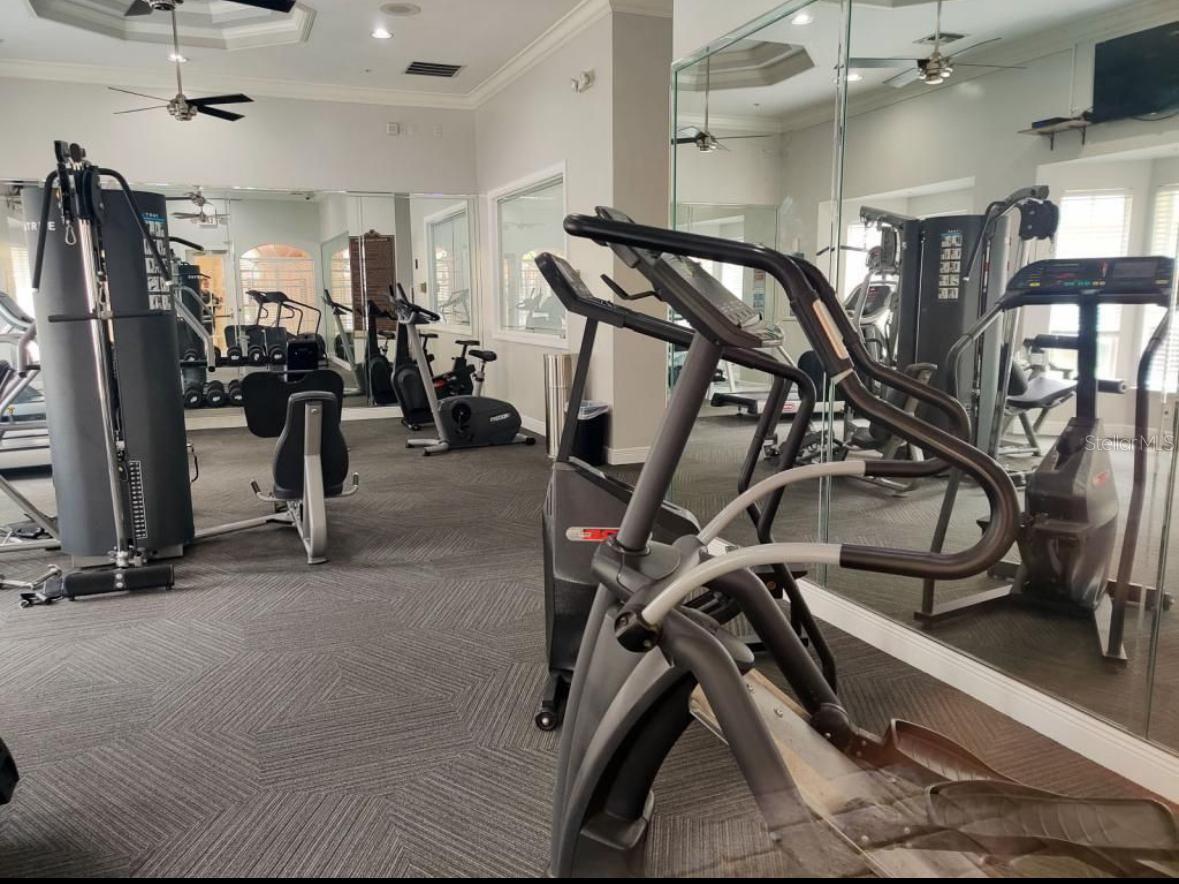 Image 14 of 17 For 875 Grand Regency Point 203