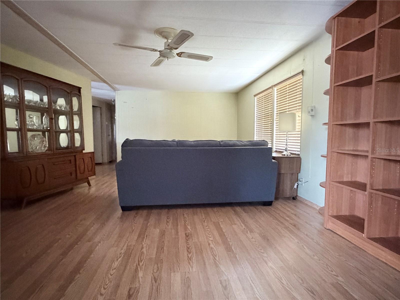 Image 4 of 17 For 1610 Reynolds Road 11