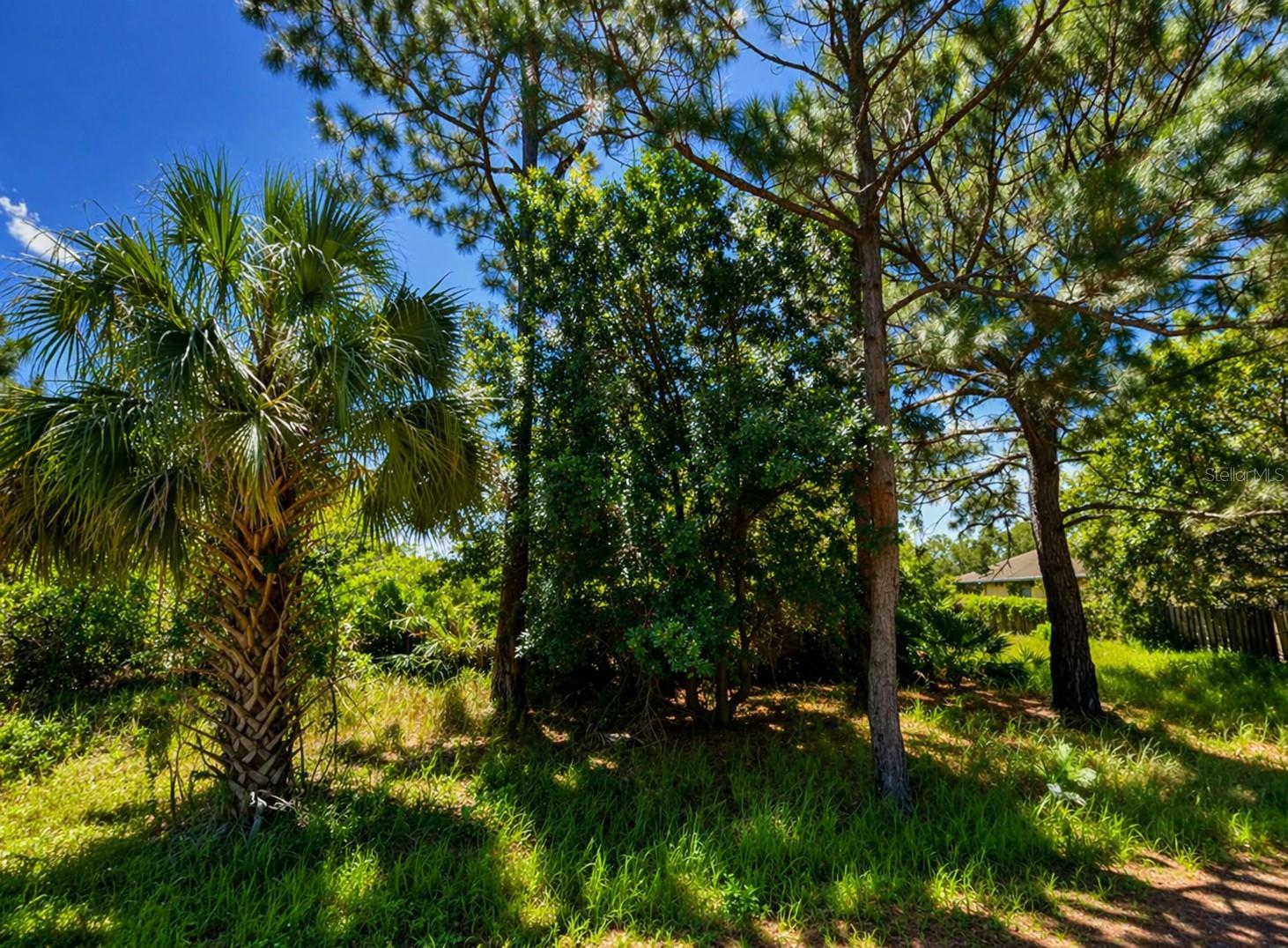 Image 2 of 3 For 112 Crescent Street Se