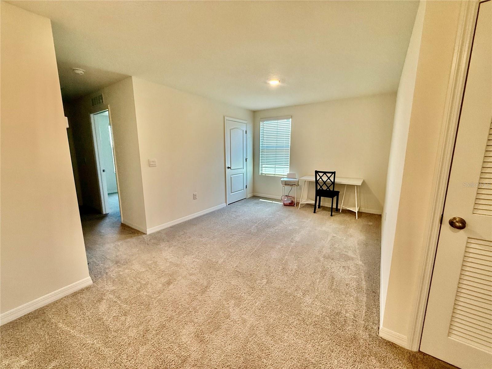 Image 18 of 59 For 1631 Bitteroot Street