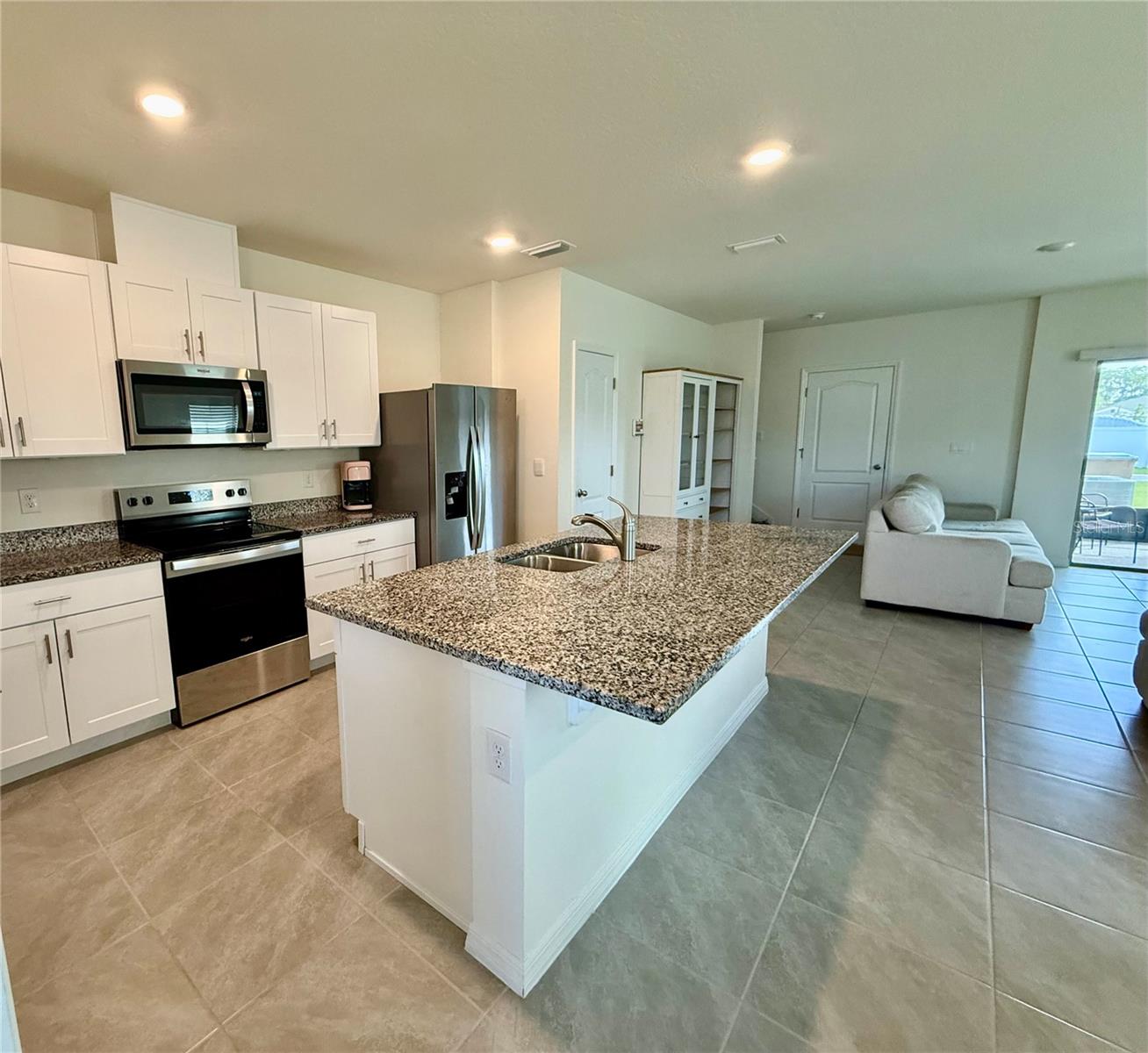 Image 4 of 59 For 1631 Bitteroot Street