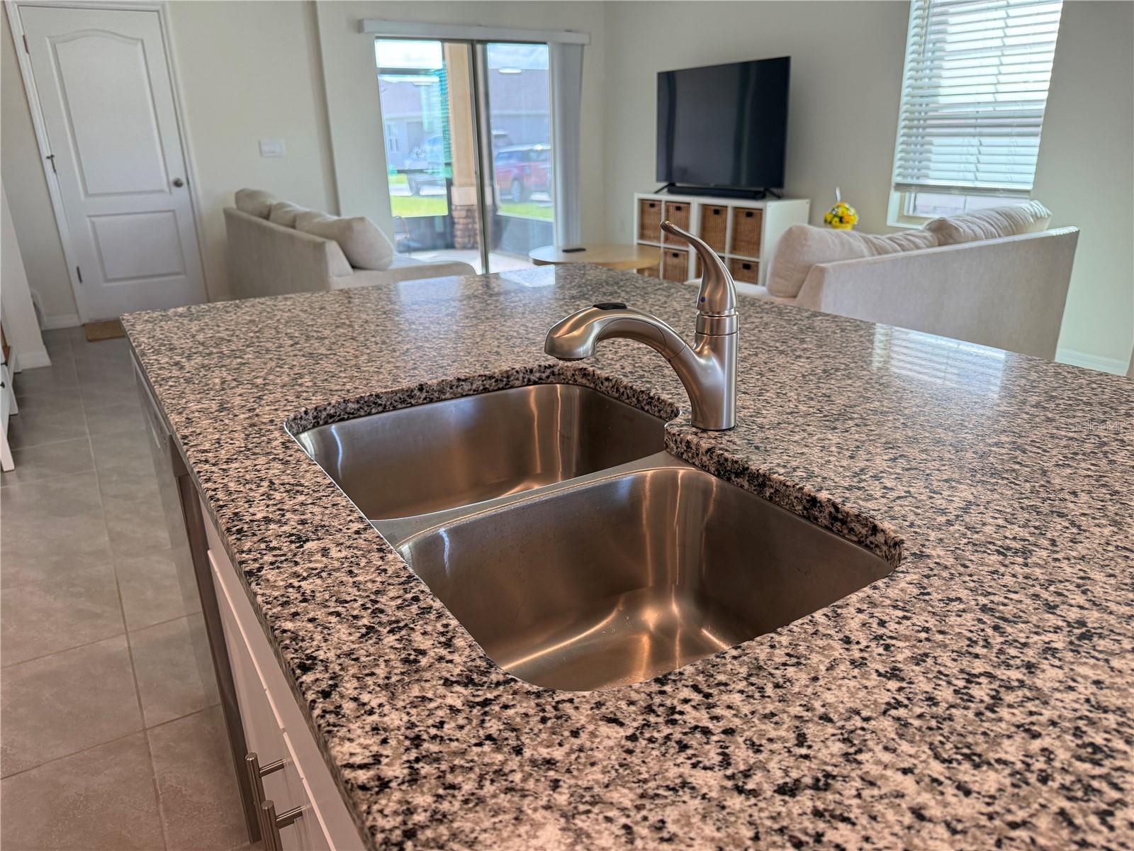 Image 6 of 59 For 1631 Bitteroot Street