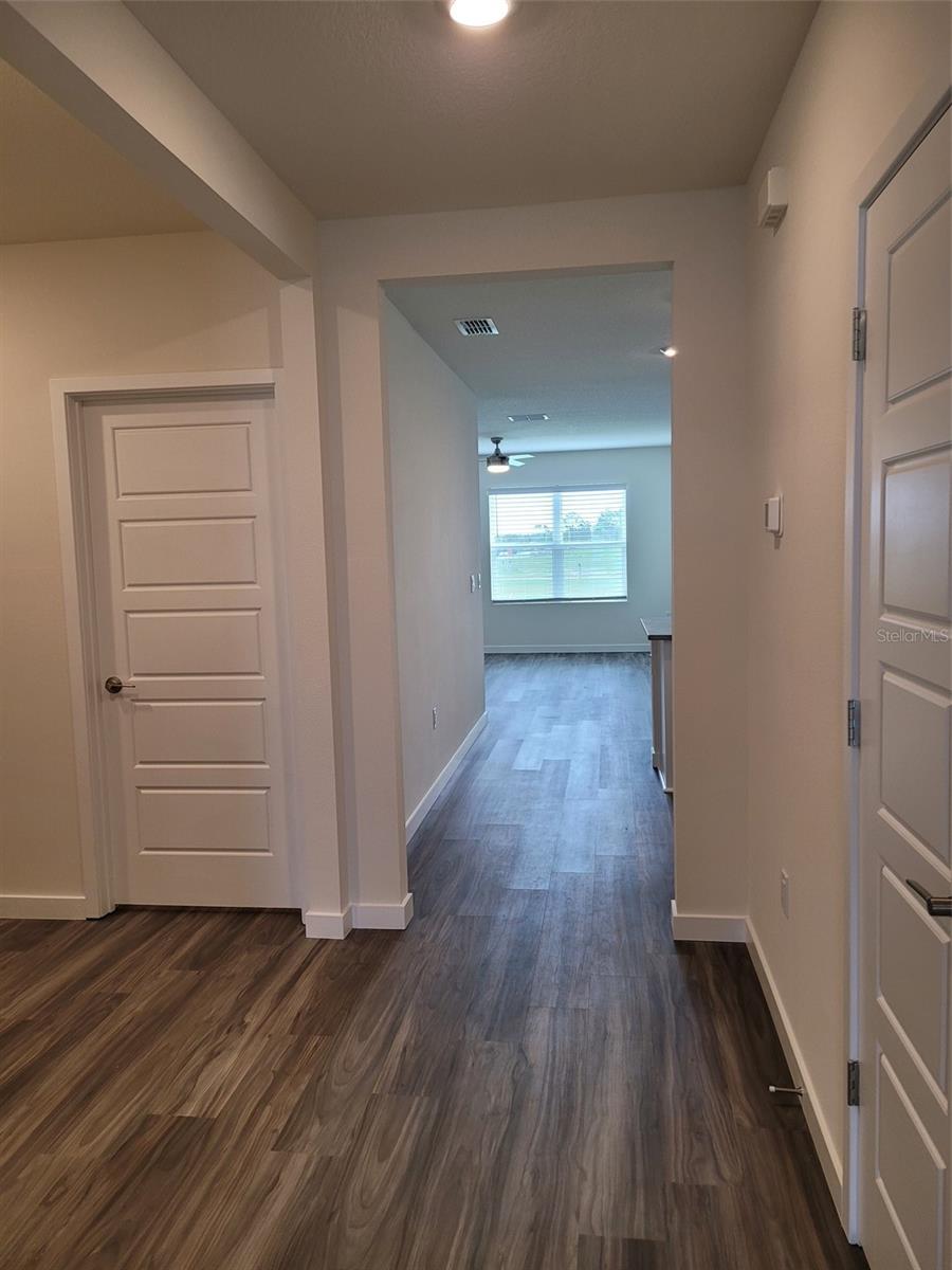 Image 13 of 21 For 399 Tanis Avenue