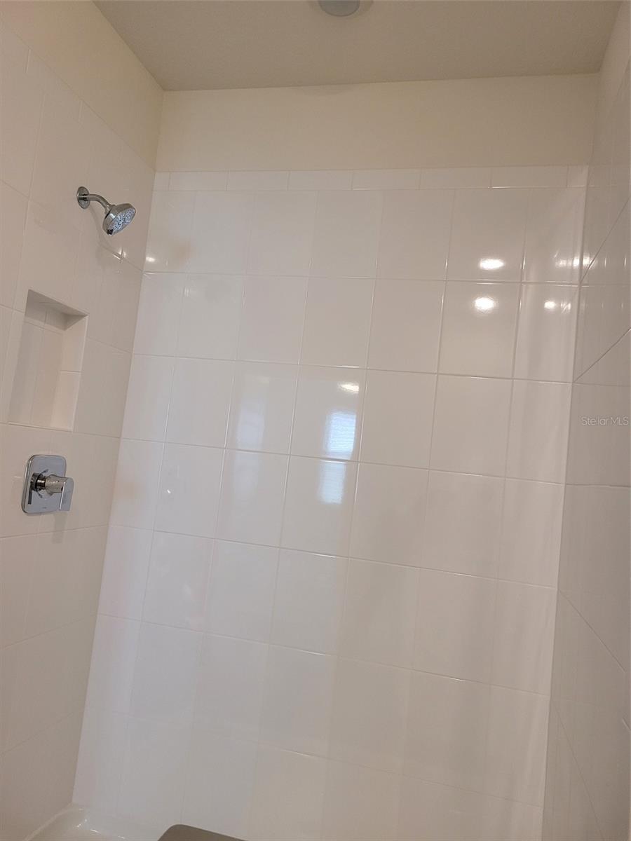 Image 15 of 21 For 399 Tanis Avenue