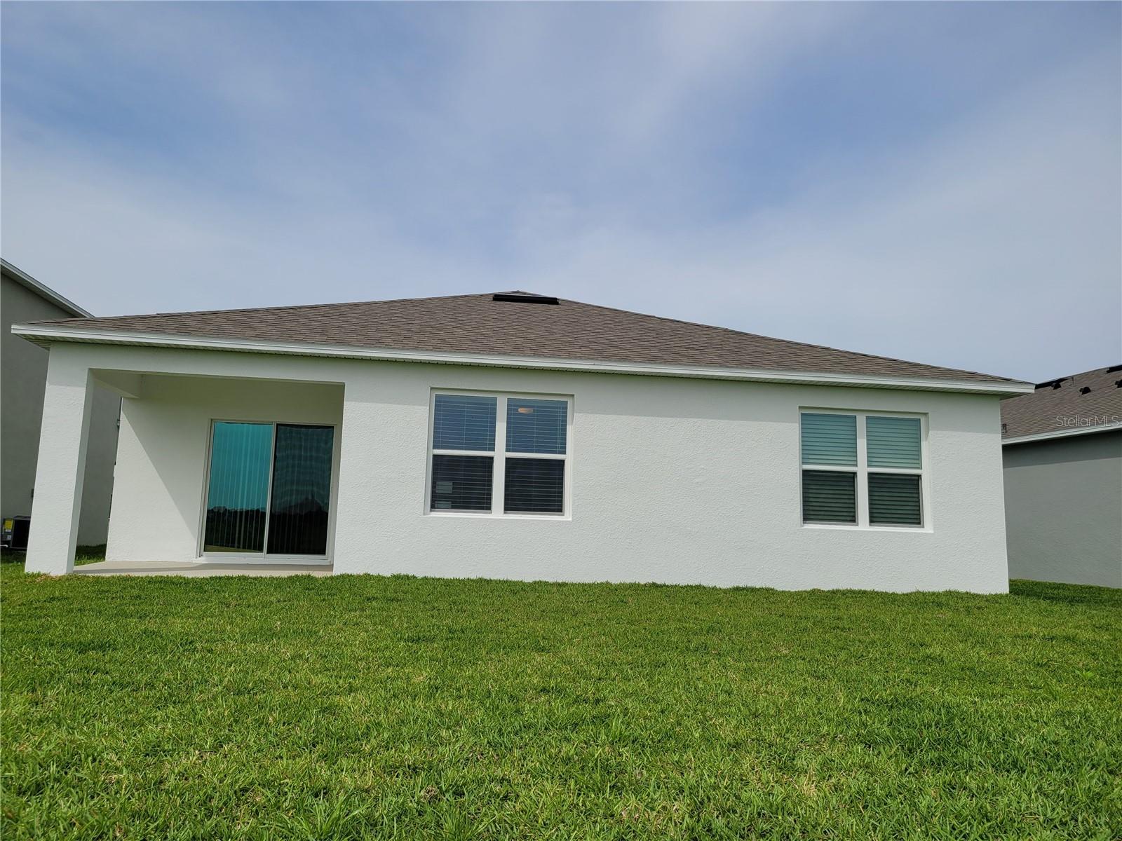 Image 18 of 21 For 399 Tanis Avenue