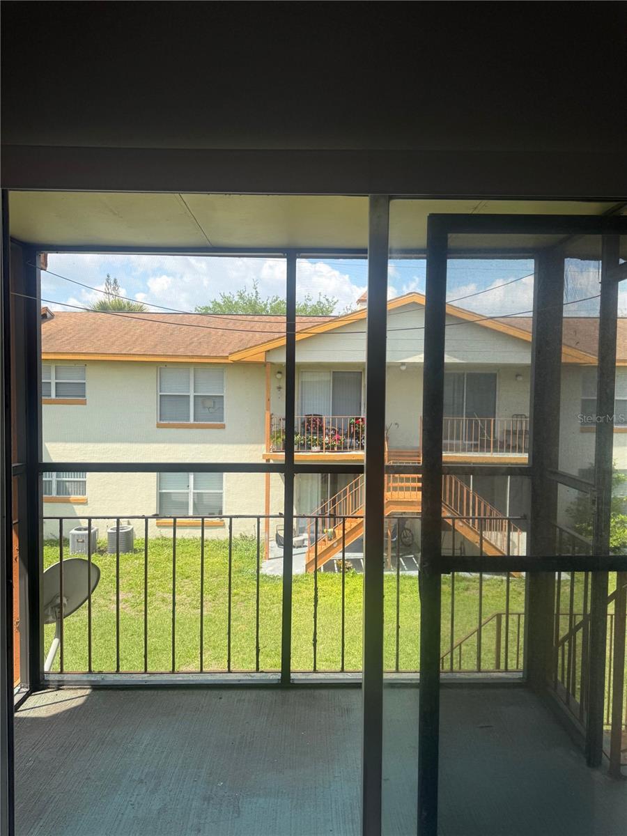 Image 16 of 18 For 1807 Michigan Avenue D