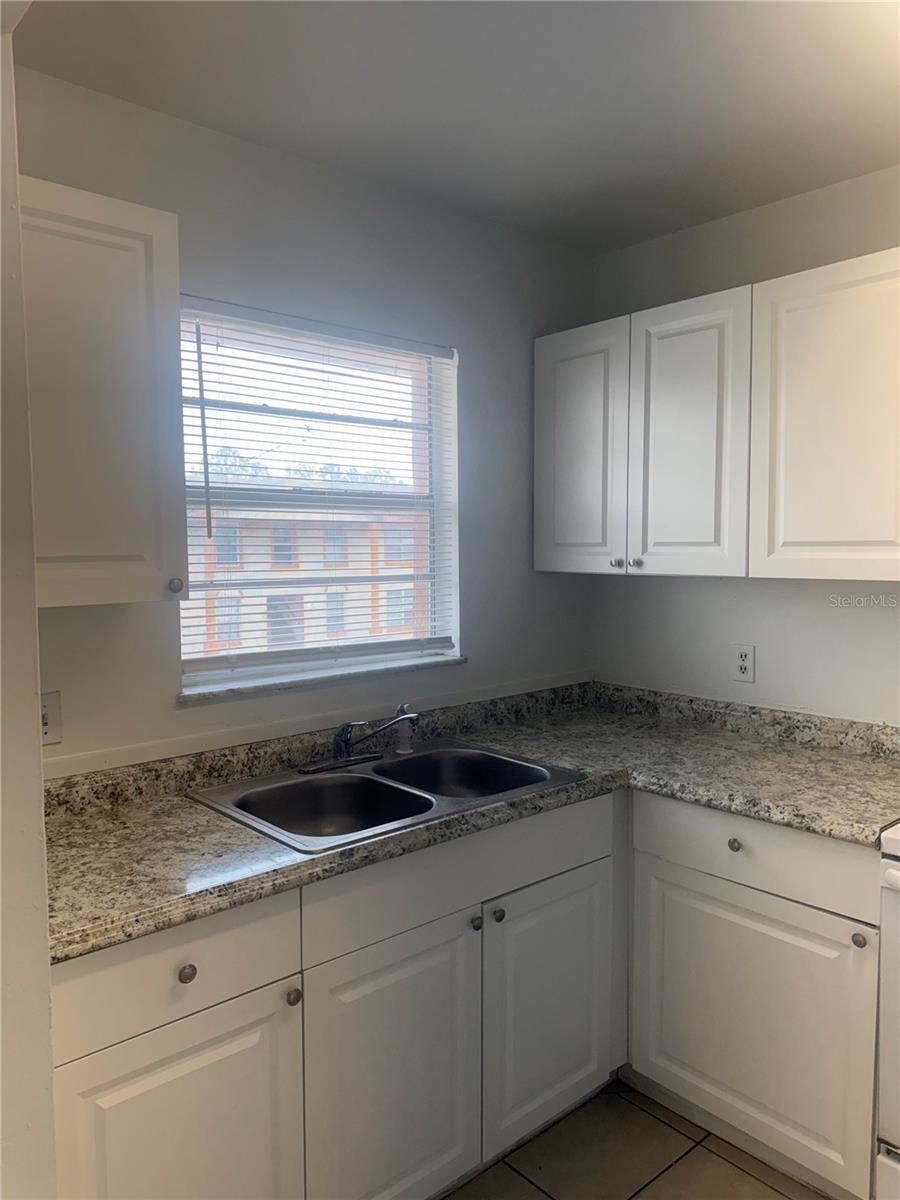 Image 7 of 18 For 1807 Michigan Avenue D