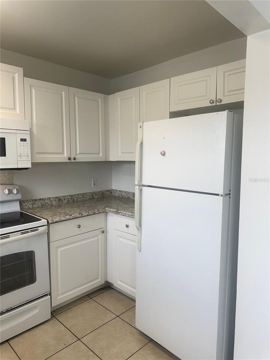 Image 8 of 18 For 1807 Michigan Avenue D