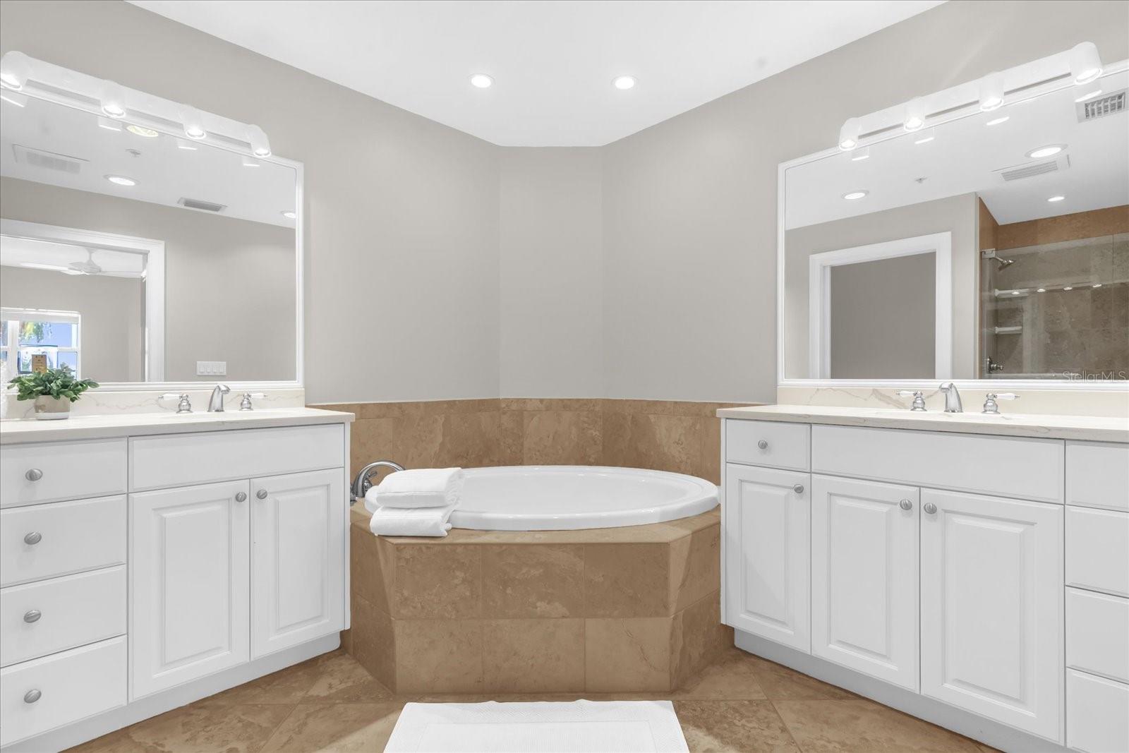 Image 15 of 33 For 606 Riviera Dunes Way  207