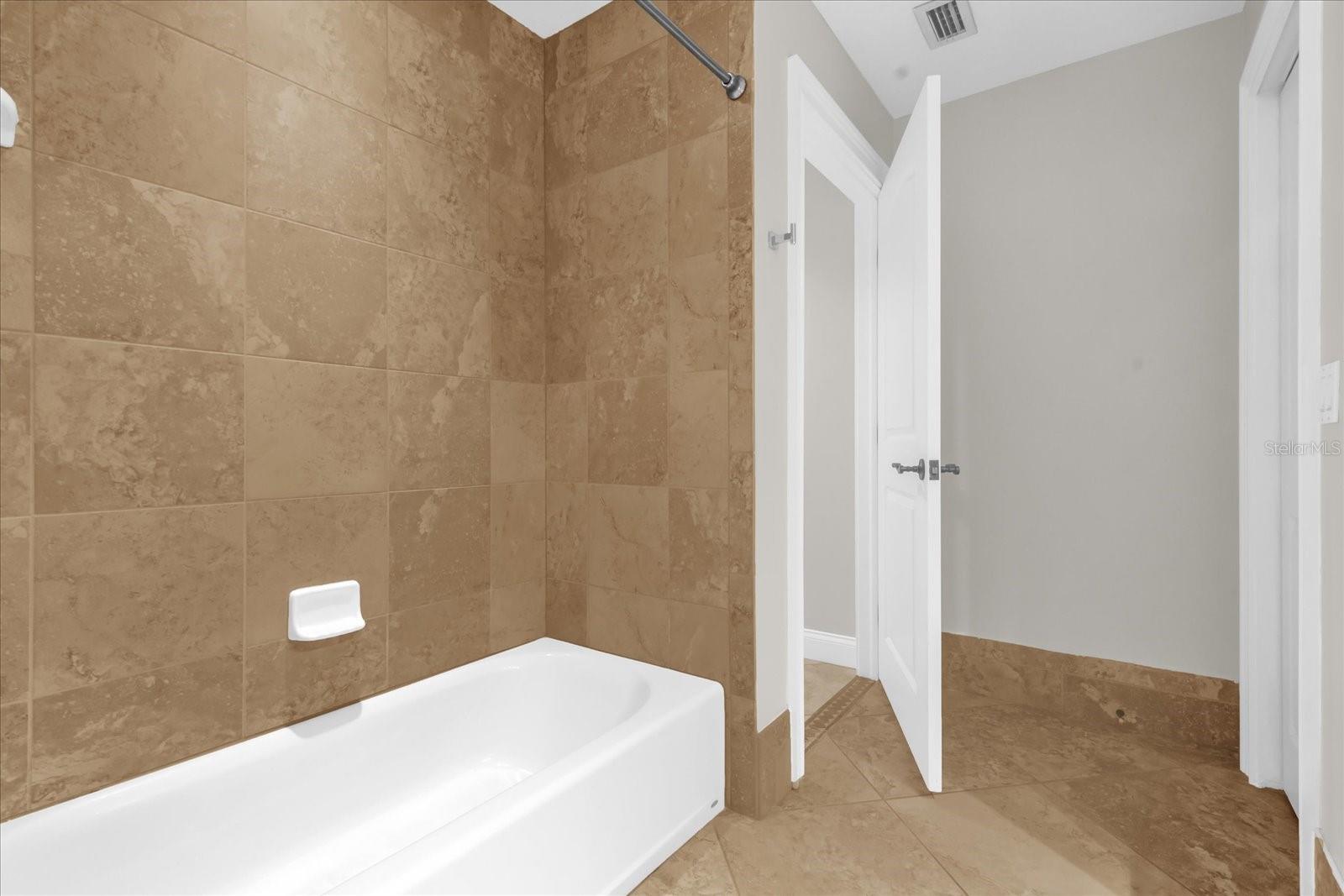 Image 23 of 33 For 606 Riviera Dunes Way  207