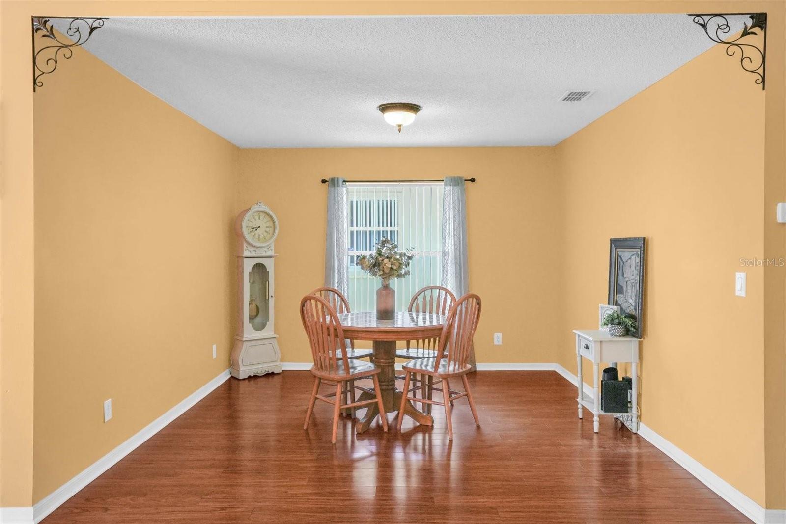 Image 7 of 29 For 1804 Baguette Court