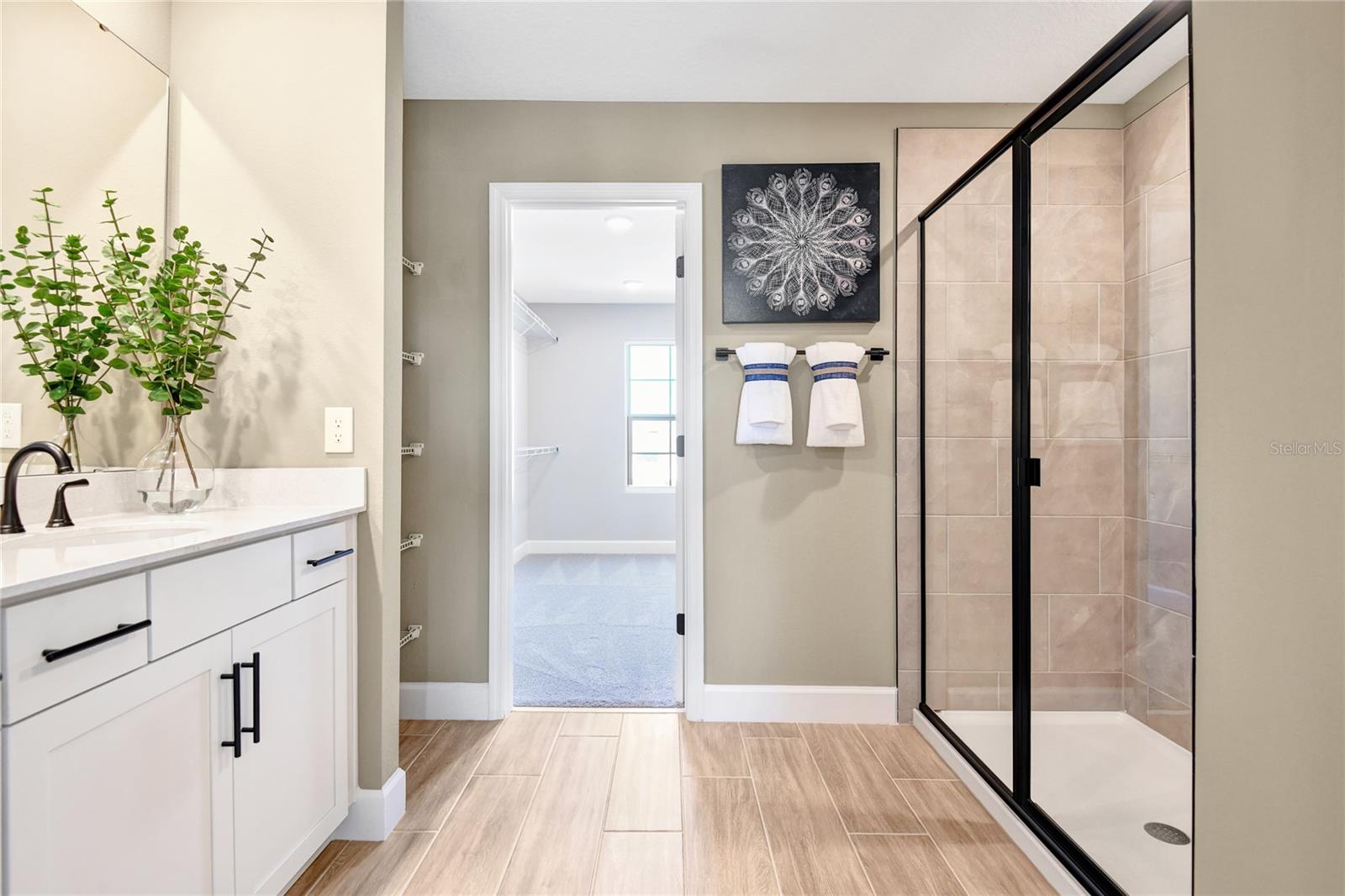 Image 13 of 24 For 6085 River Farm Avenue