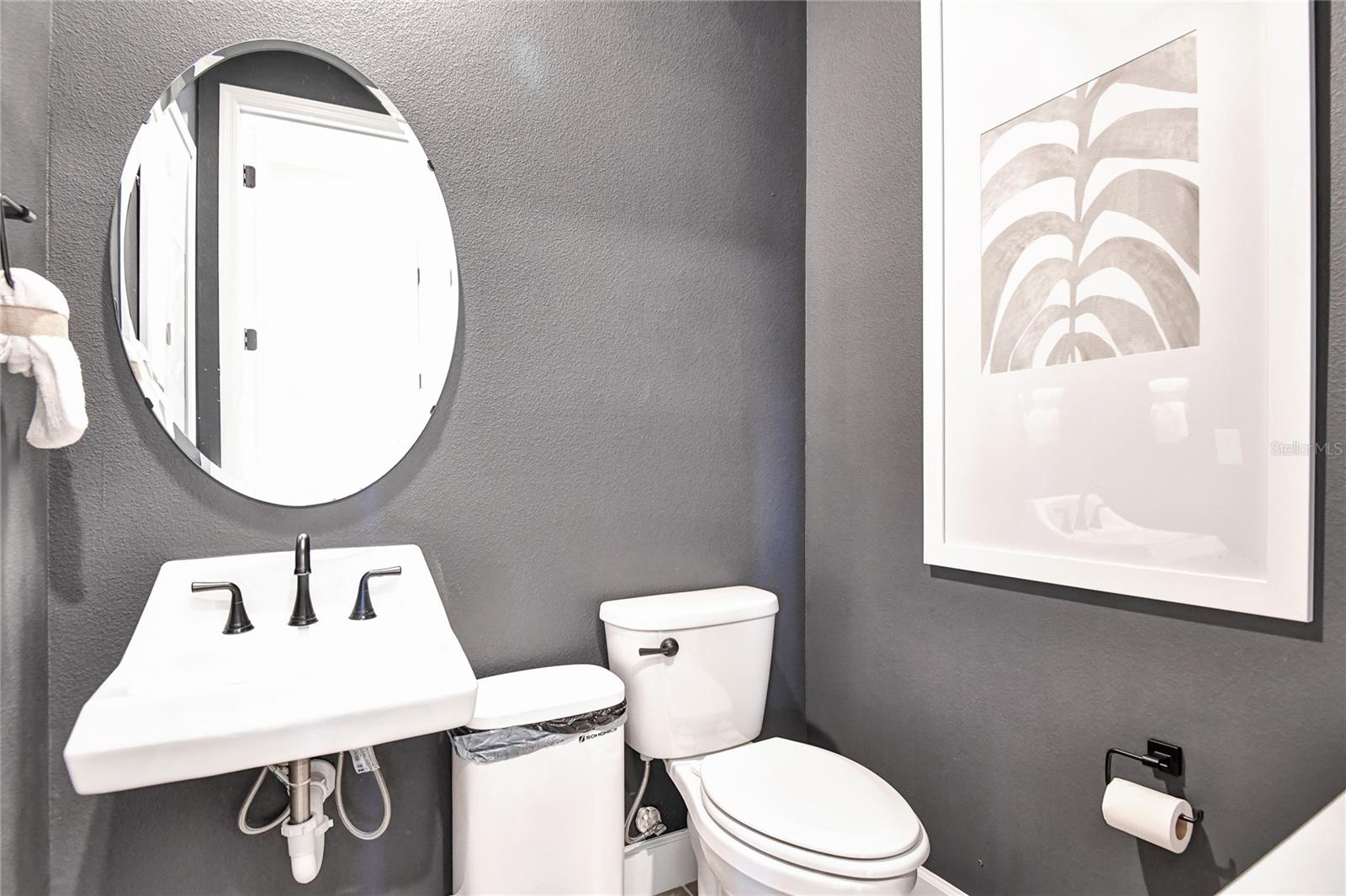 Image 4 of 24 For 6085 River Farm Avenue