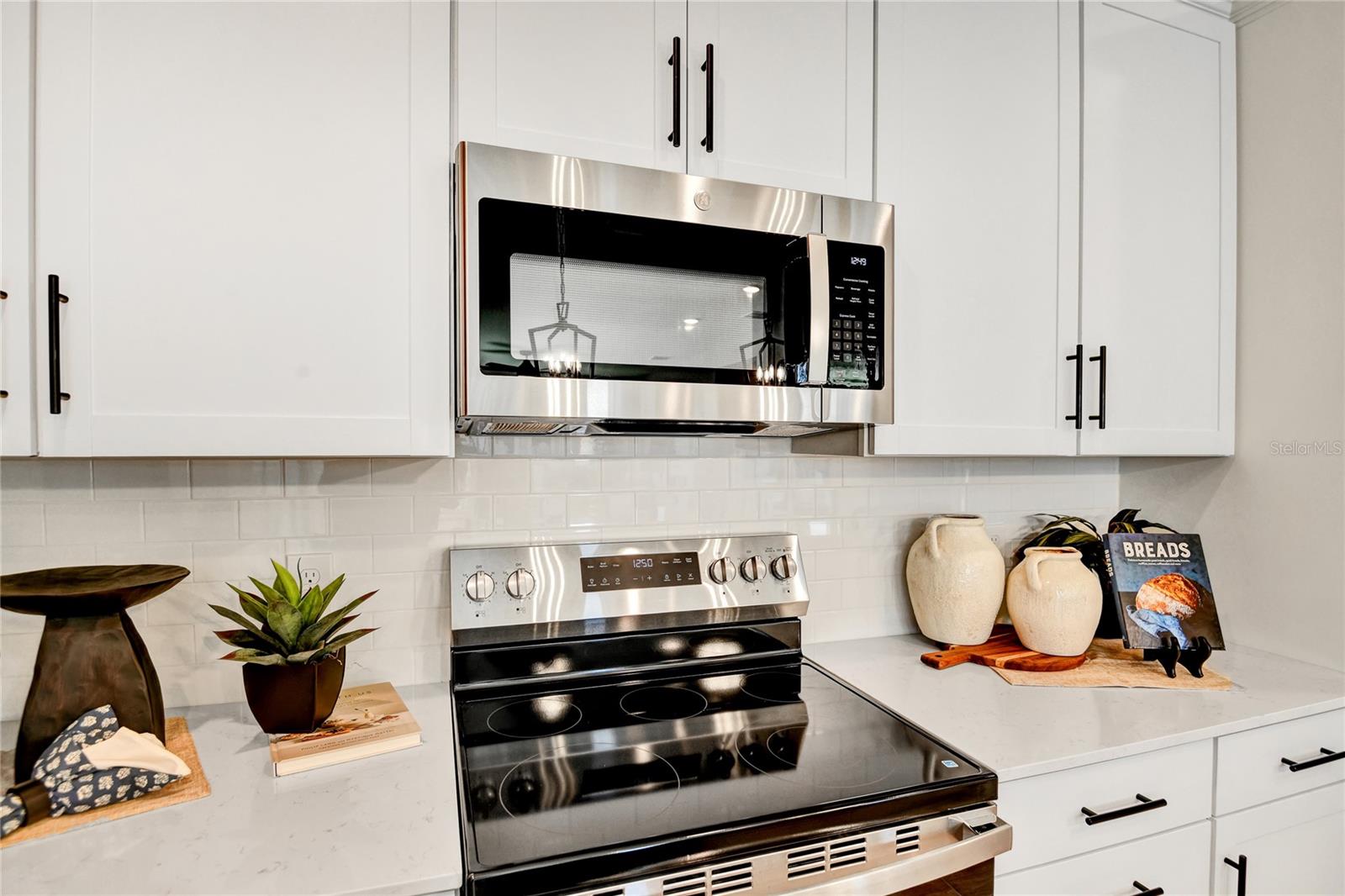 Image 7 of 24 For 6085 River Farm Avenue