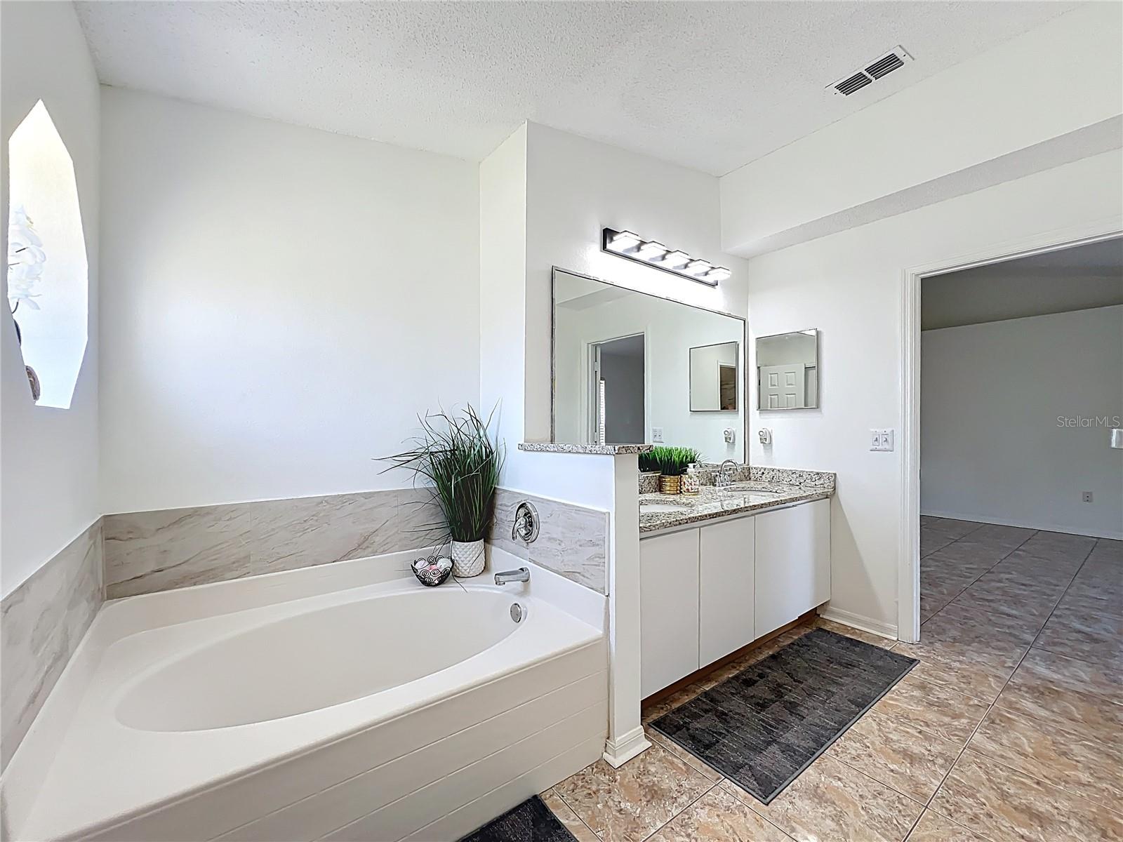 Image 42 of 77 For 3155 Atwater Drive