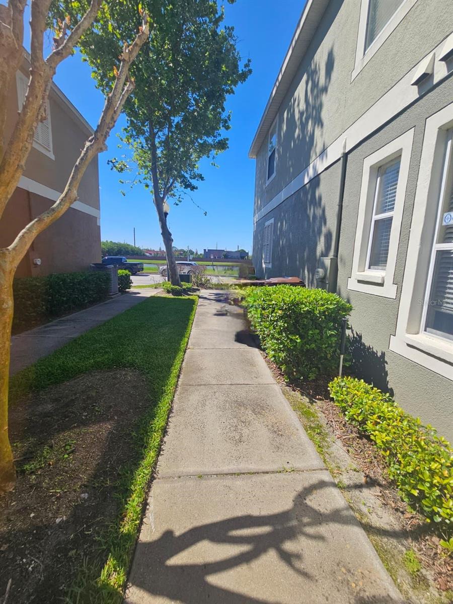 Image 4 of 26 For 1917 Estancia Circle