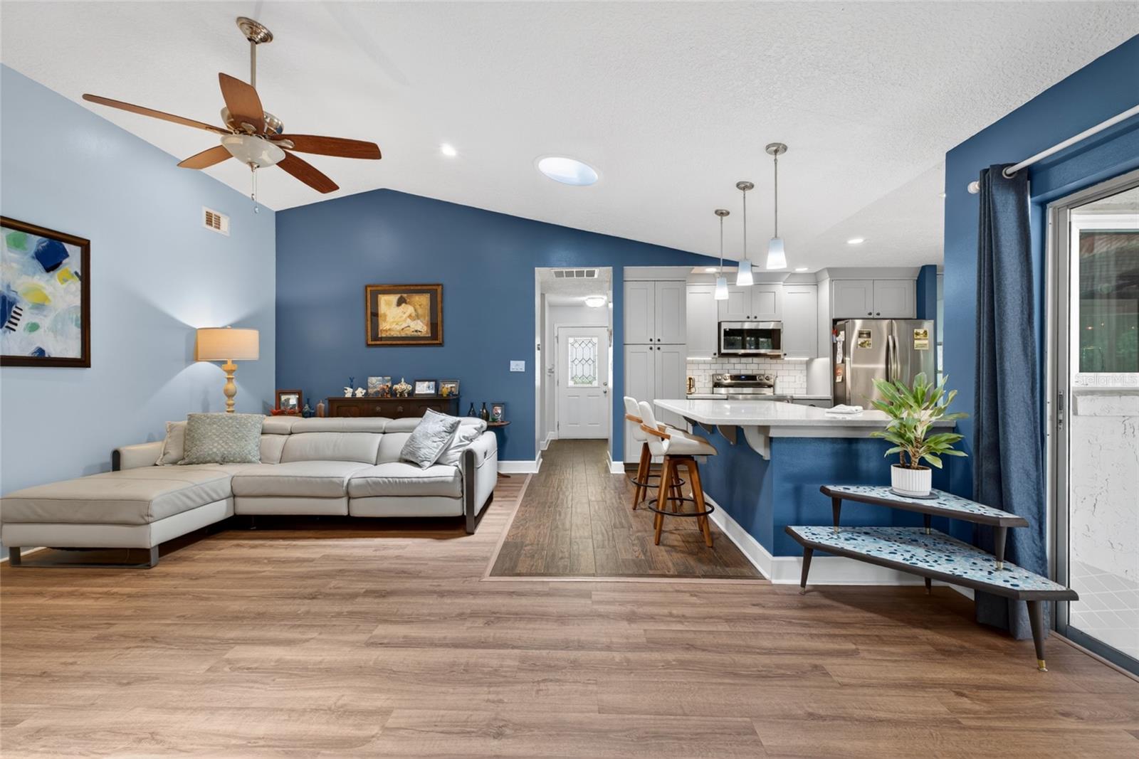 Image 12 of 40 For 111 Essex Drive