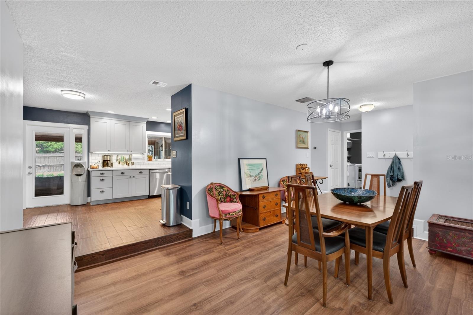 Image 19 of 40 For 111 Essex Drive