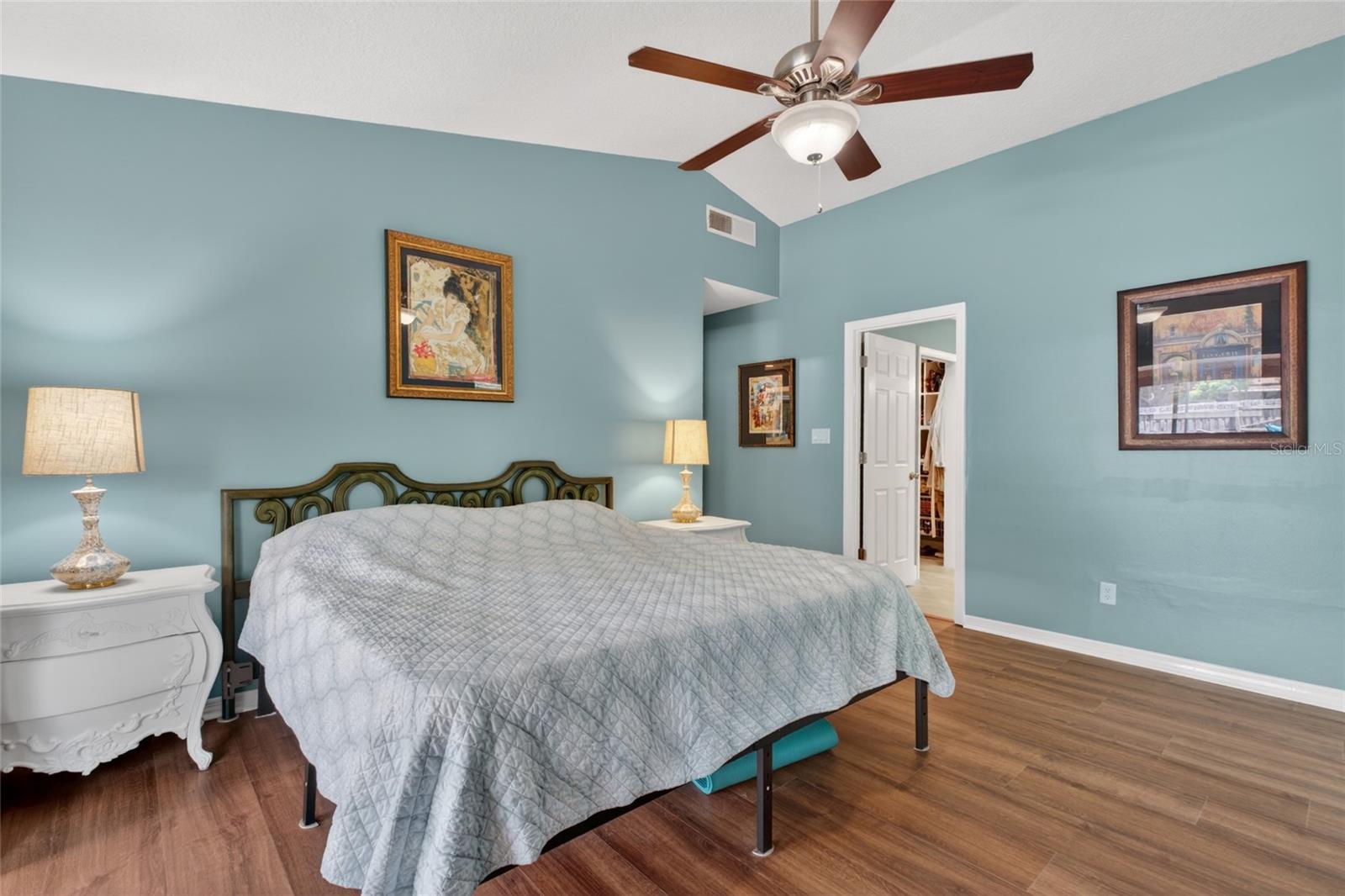 Image 22 of 40 For 111 Essex Drive