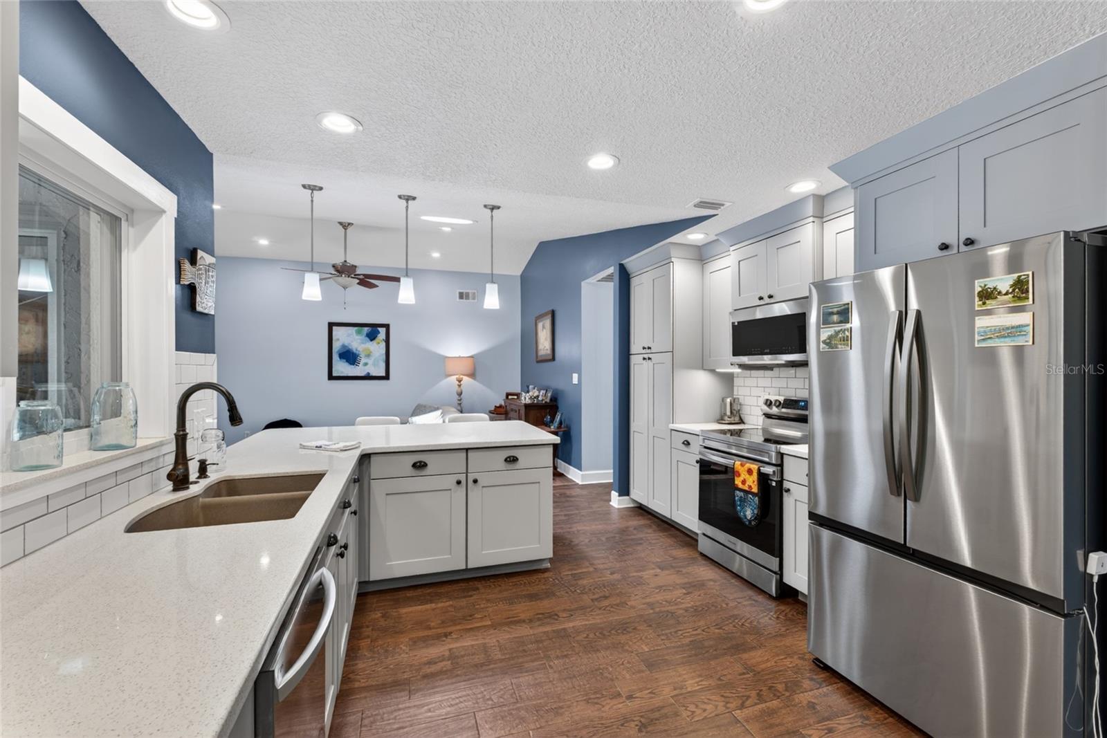 Image 6 of 40 For 111 Essex Drive