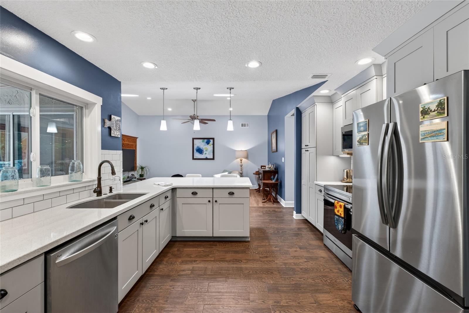 Image 7 of 40 For 111 Essex Drive