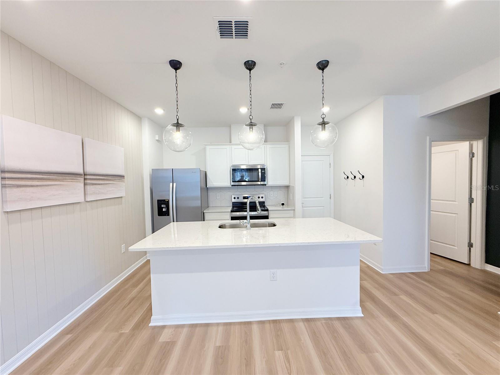 Image 5 of 17 For 11376 Blue Bay Drive