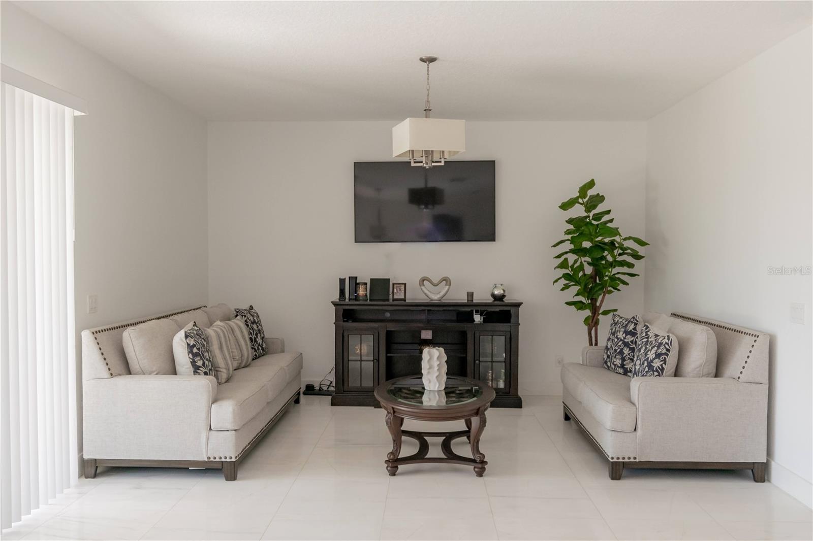 Image 10 of 49 For 6609 Lake Pembroke Place