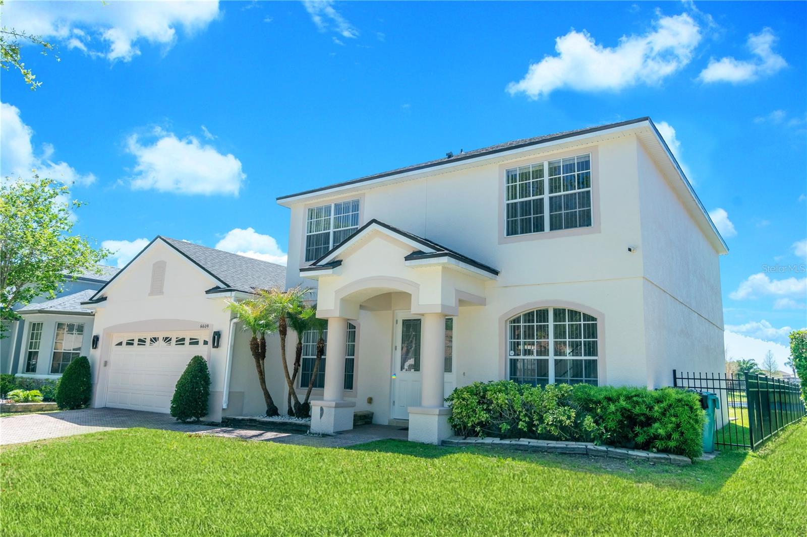 Image 3 of 49 For 6609 Lake Pembroke Place