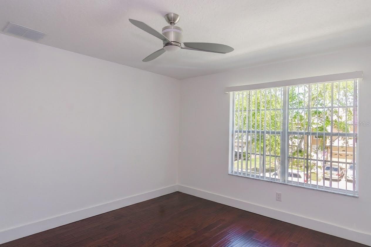 Image 34 of 49 For 6609 Lake Pembroke Place