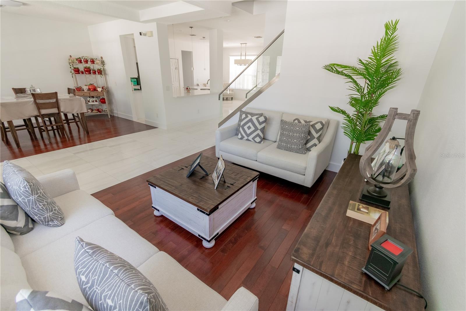 Image 8 of 49 For 6609 Lake Pembroke Place