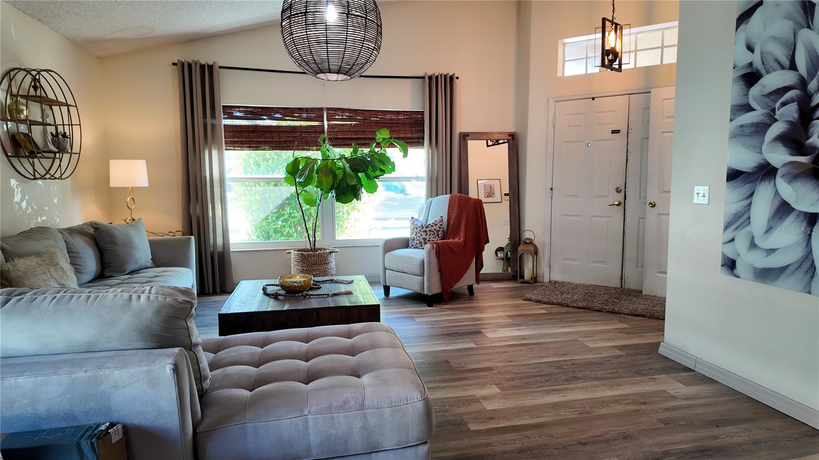 Image 11 of 66 For 723 Lady Diana Drive