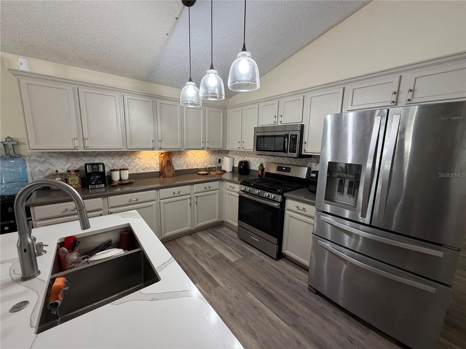 Image 19 of 66 For 723 Lady Diana Drive