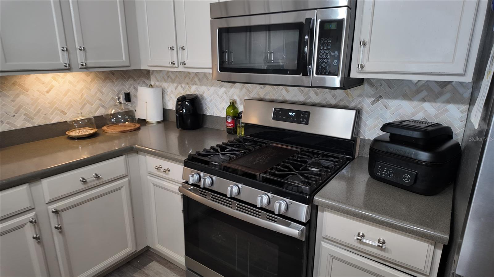 Image 49 of 66 For 723 Lady Diana Drive