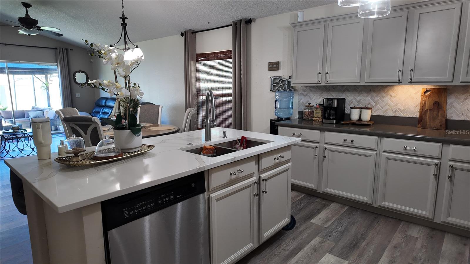 Image 51 of 66 For 723 Lady Diana Drive