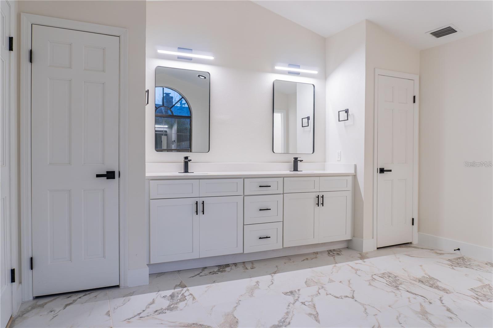 Image 30 of 65 For 5320 2nd Lane