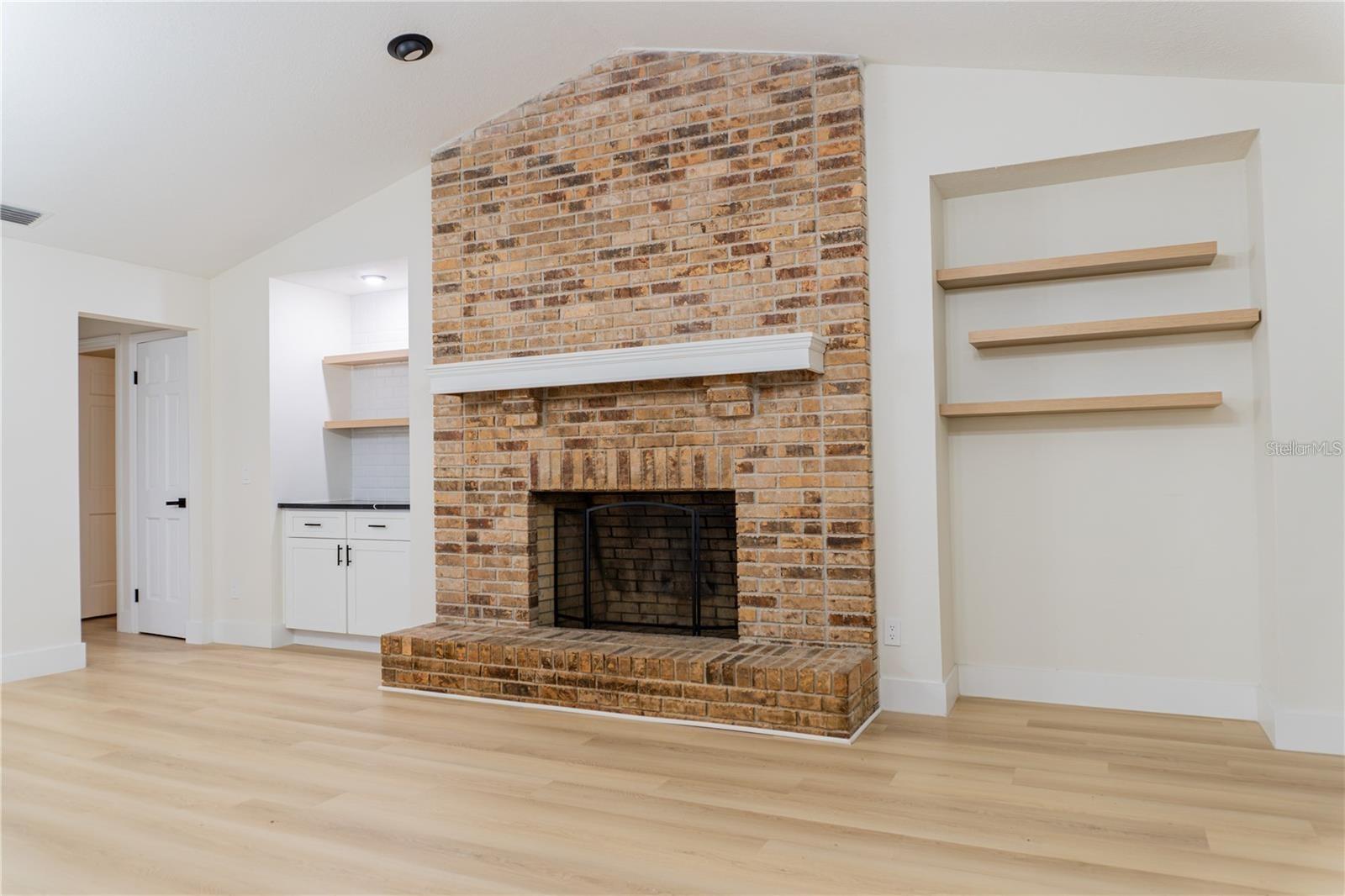 Image 37 of 65 For 5320 2nd Lane