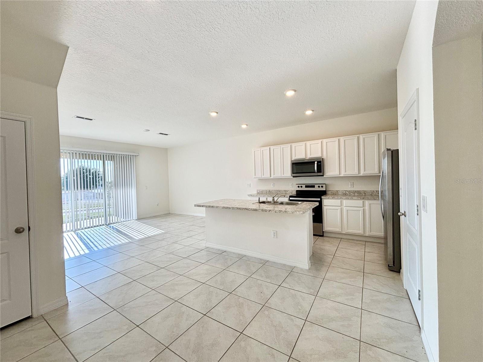 Image 2 of 17 For 401 Feltrim Reserve Boulevard