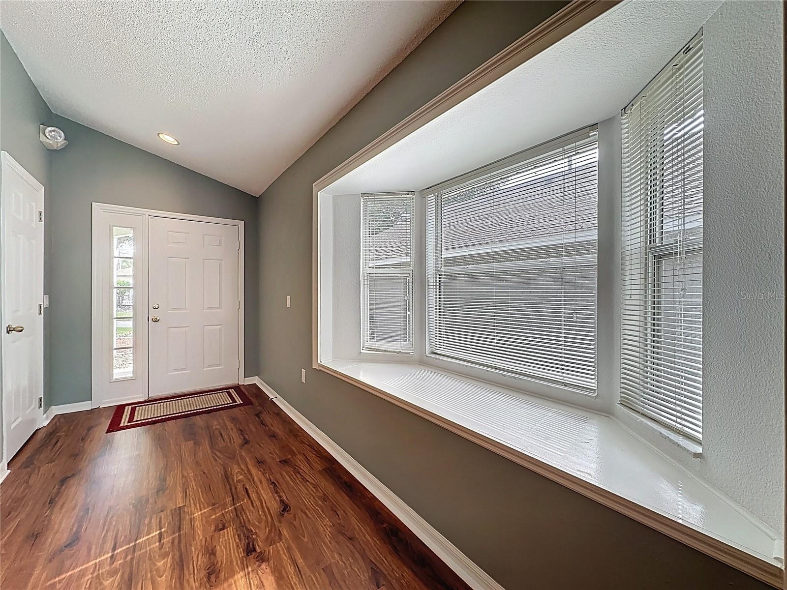 Image 2 of 74 For 2349 Paulette Drive