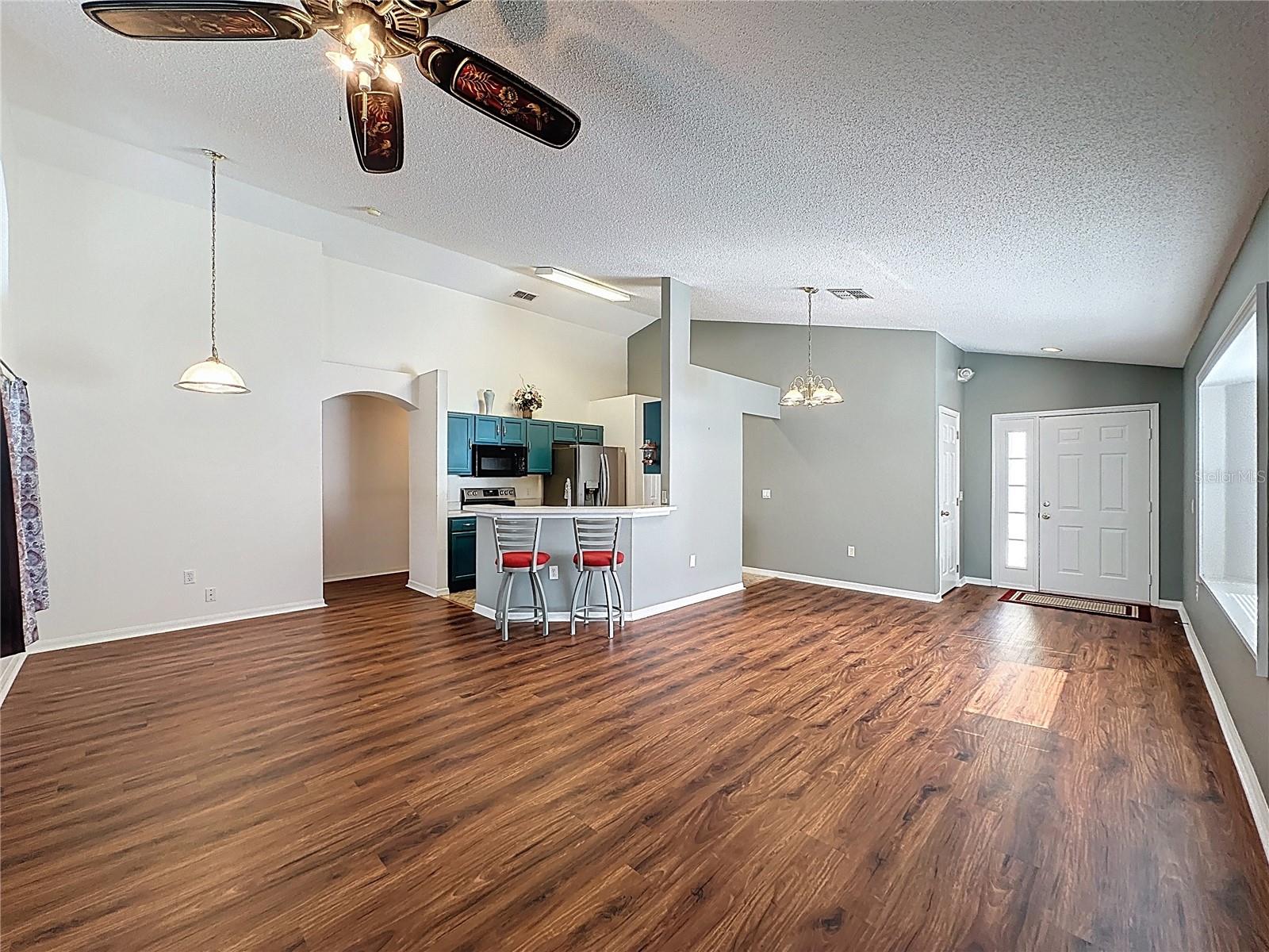 Image 7 of 74 For 2349 Paulette Drive