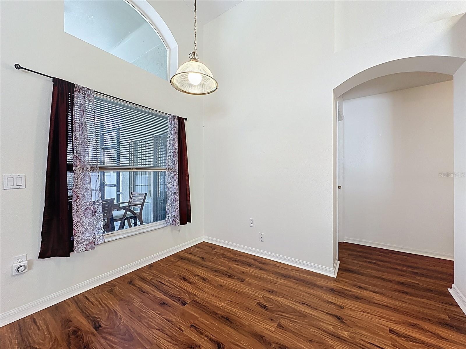 Image 8 of 74 For 2349 Paulette Drive