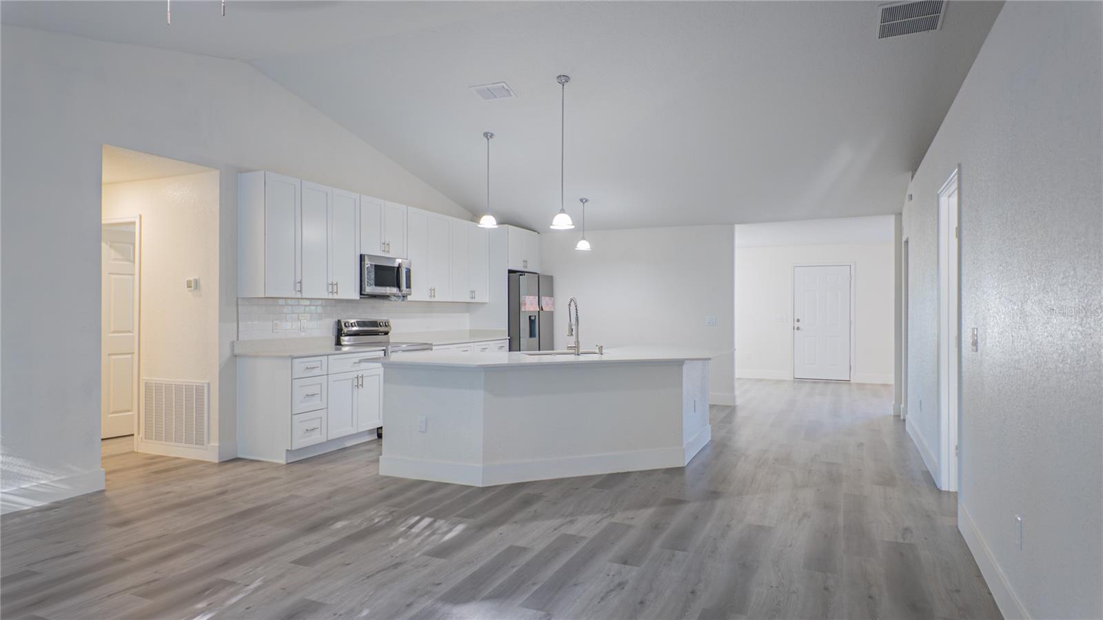 Image 15 of 62 For 4395 33rd Avenue