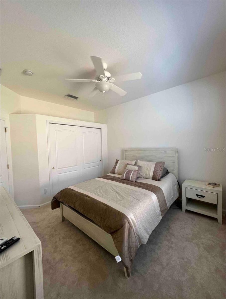 Image 10 of 13 For 15727 Markham Drive