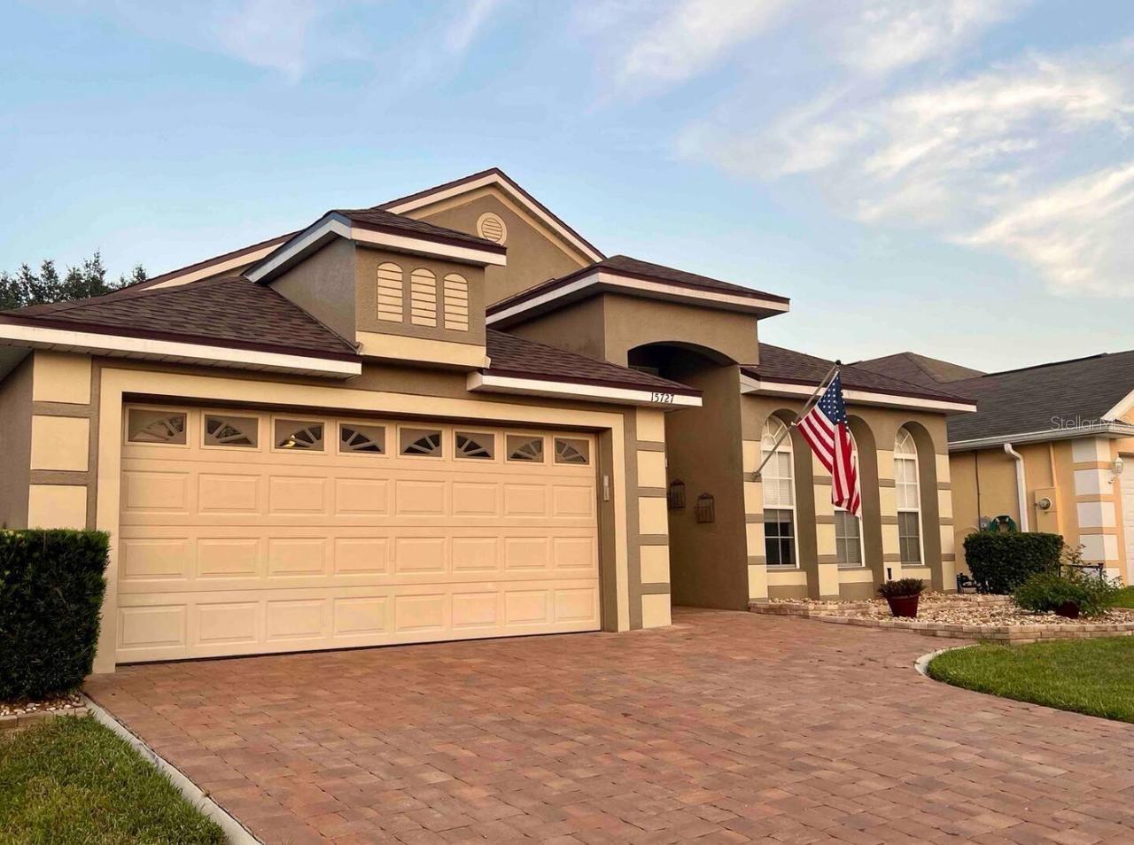 Image 2 of 13 For 15727 Markham Drive