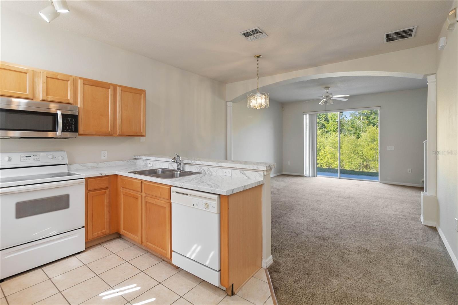 Image 9 of 30 For 214 Monroe Circle