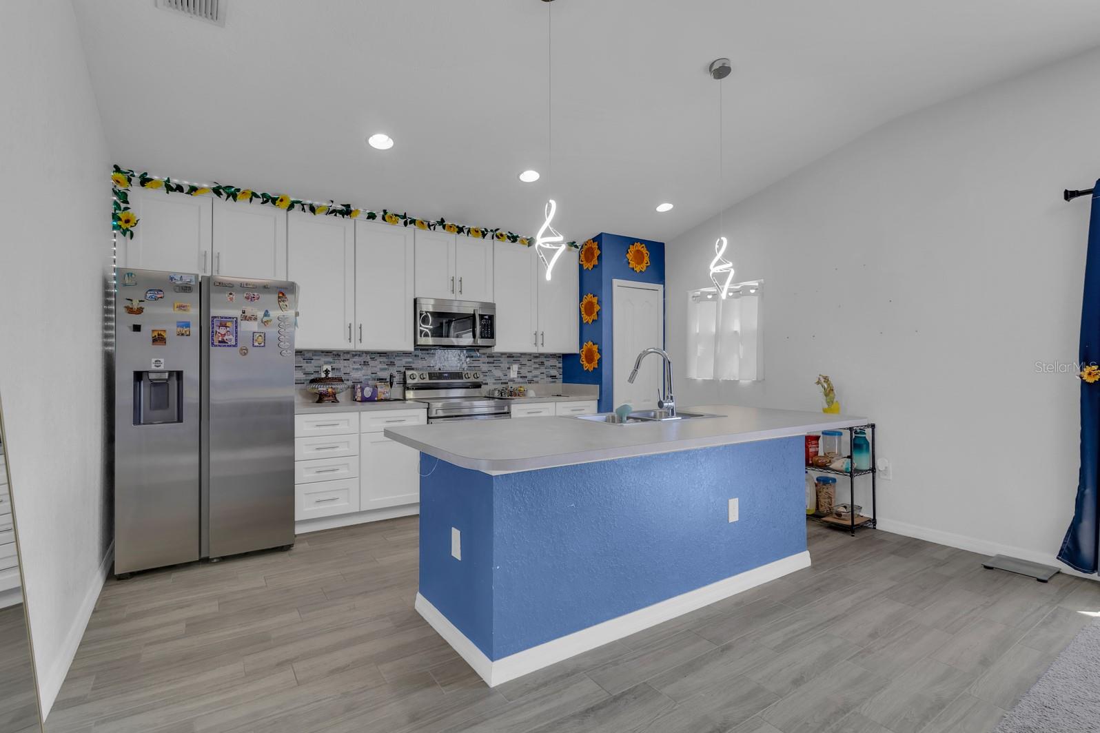 Image 10 of 31 For 205 Arbuthnot Street
