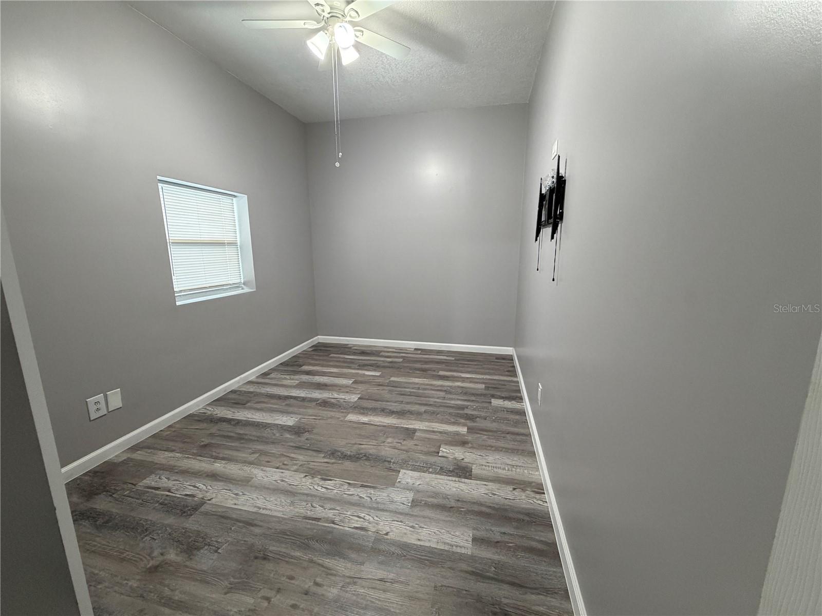 Image 14 of 30 For 29 Coyer Rd  2