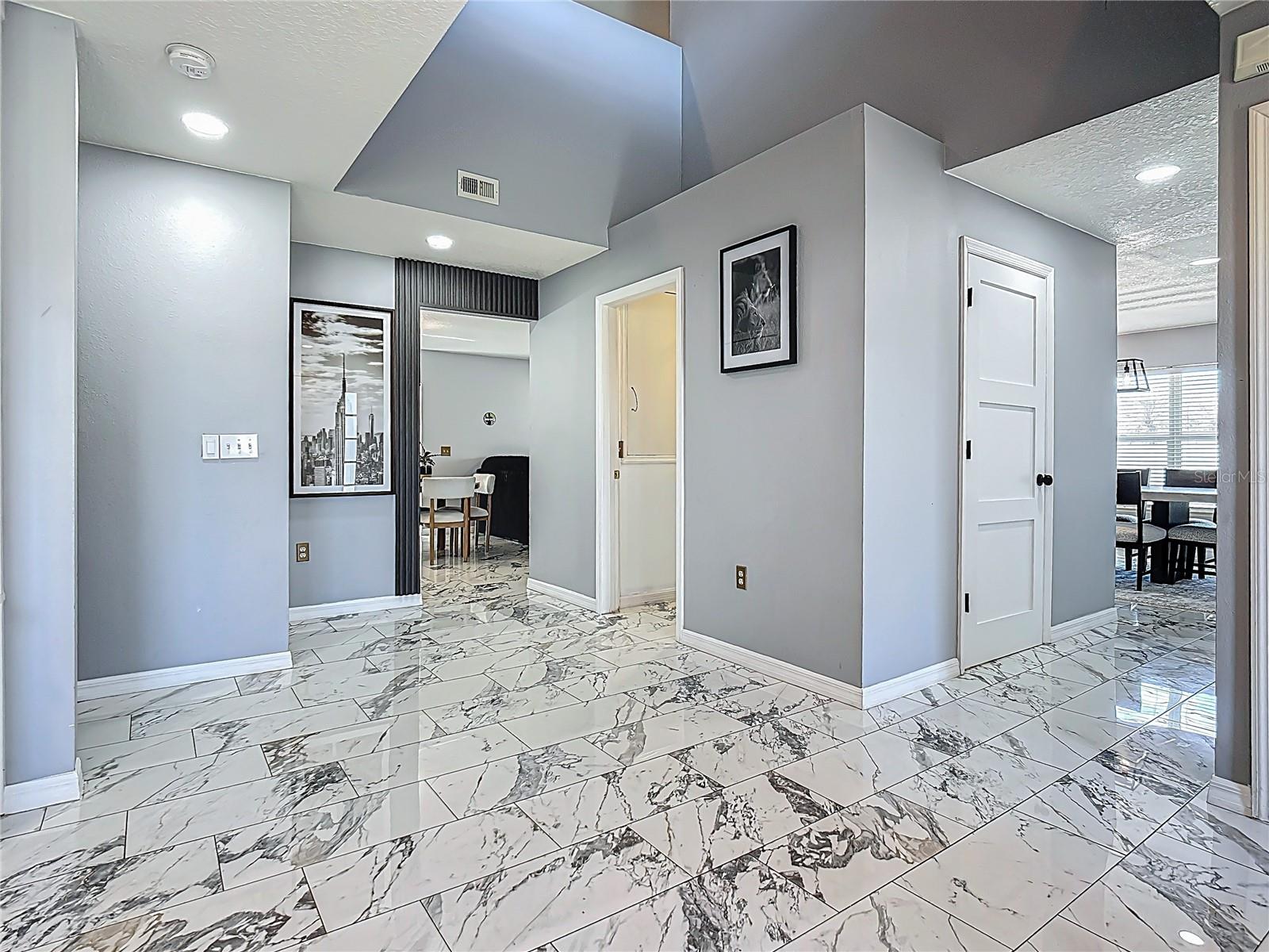 Image 7 of 69 For 965 Alsace Drive