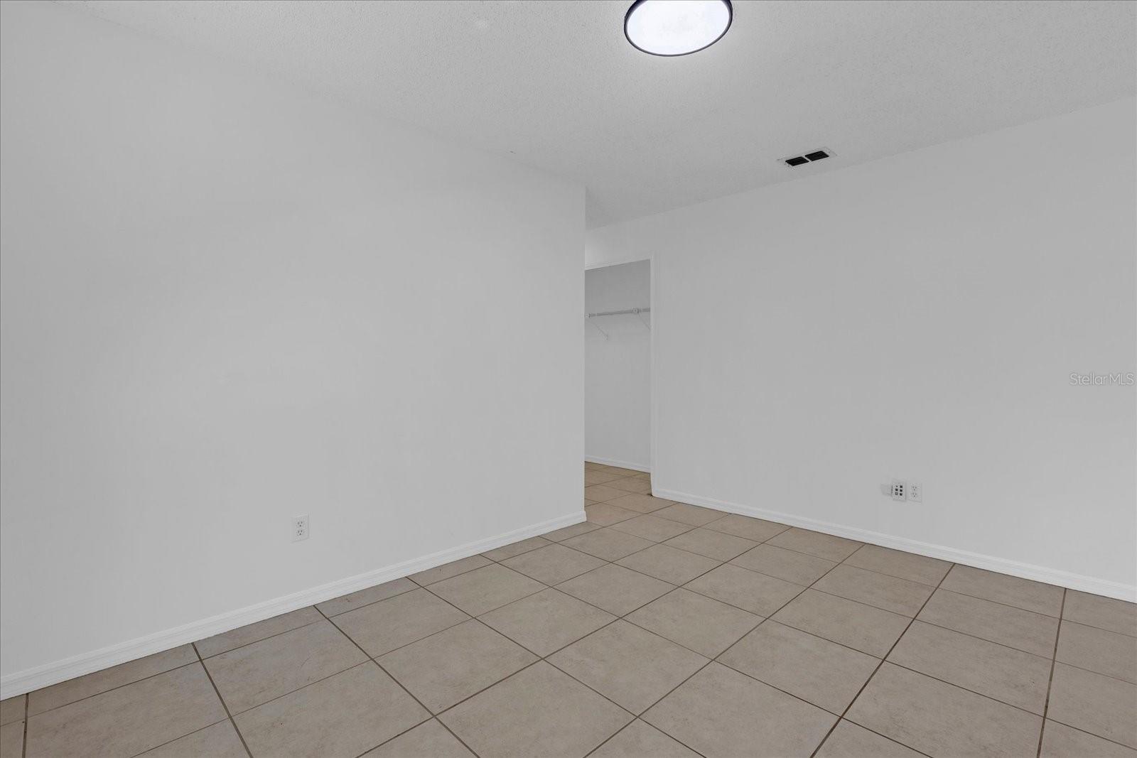 Image 10 of 30 For 9011 Chapman Oak Court