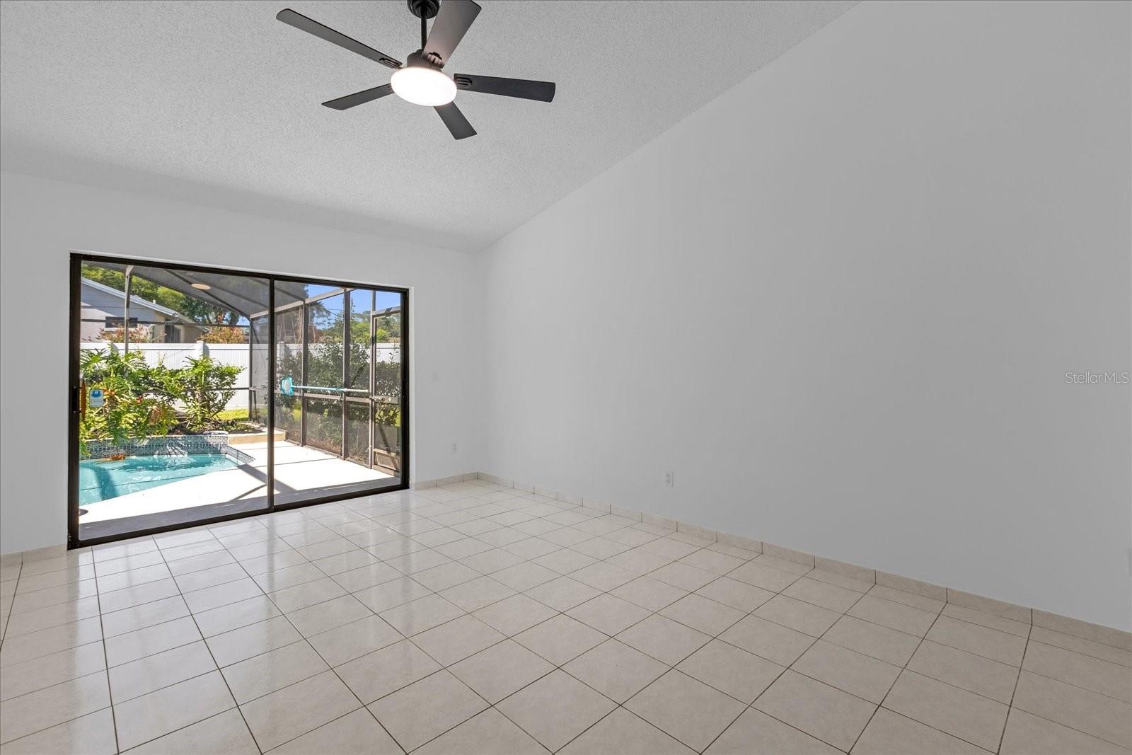 Image 12 of 30 For 9011 Chapman Oak Court